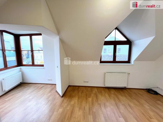 Pronájem bytu 2+kk, Uherské Hradiště, Hradební, 60 m2