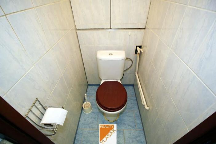 Prodej bytu 2+1, Kadaň, Bystřická, 53 m2