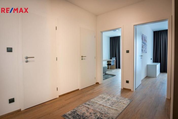 Pronájem bytu 4+kk, Praha - Záběhlice, Mattioliho, 126 m2