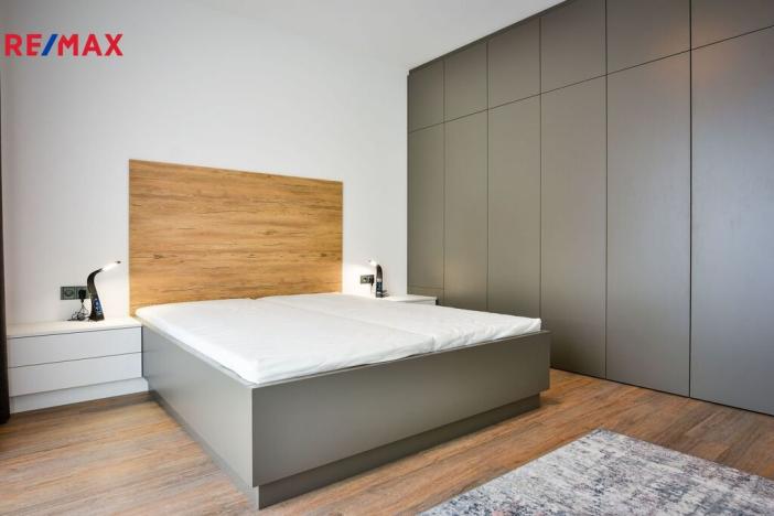 Pronájem bytu 4+kk, Praha - Záběhlice, Mattioliho, 126 m2