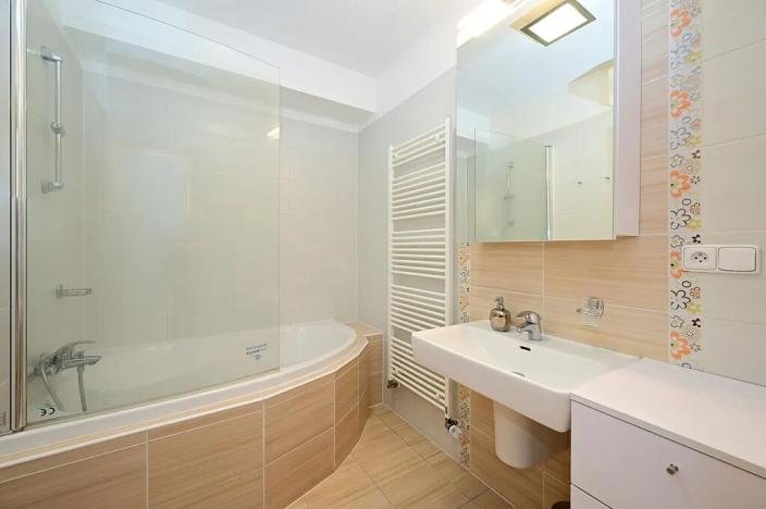 Pronájem bytu 3+kk, Praha - Kobylisy, Ke Stírce, 72 m2