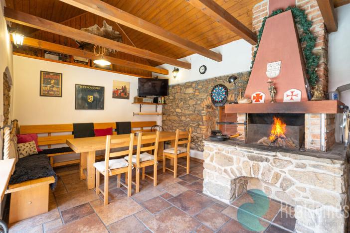 Prodej vícegeneračního domu, Benešov nad Černou, 295 m2