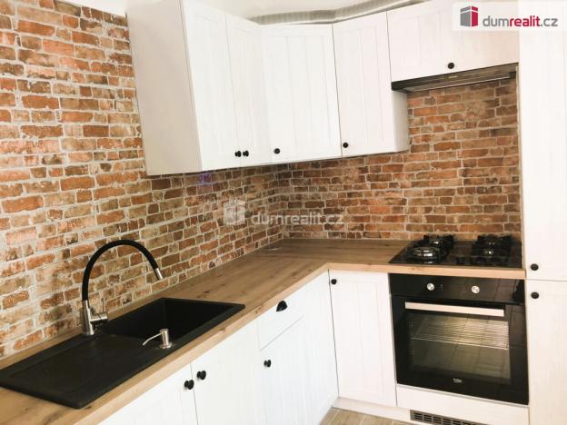 Pronájem bytu 2+kk, Frenštát pod Radhoštěm, Školská čtvrť, 53 m2