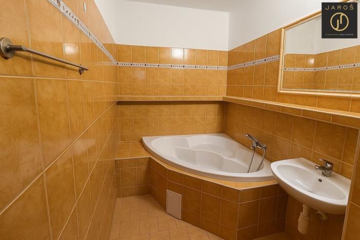 Prodej bytu 2+1, Chomutov, Kamenná, 60 m2