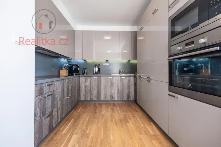 Prodej bytu 4+kk, Praha - Jinonice, Pod stolovou horou, 114 m2