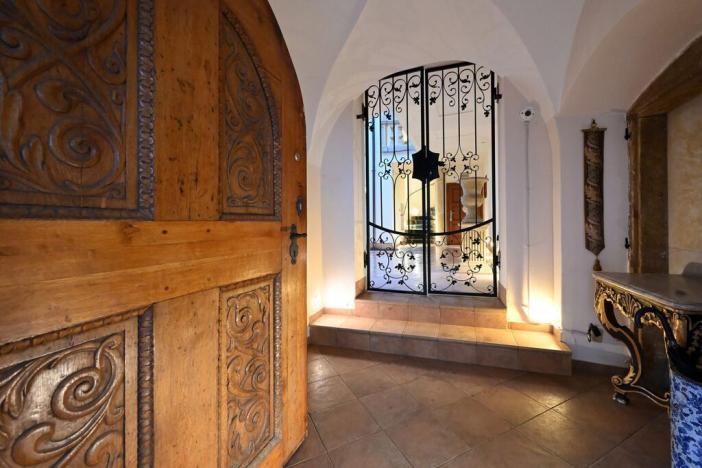 Pronájem restaurace, Praha - Malá Strana, Maltézské náměstí, 71 m2