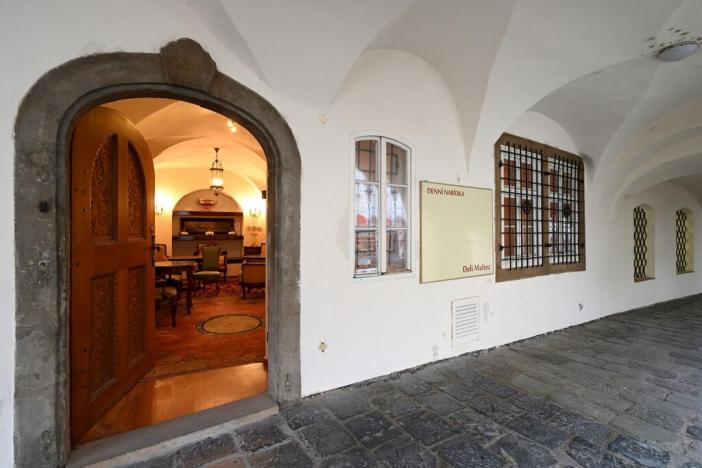 Pronájem restaurace, Praha - Malá Strana, Maltézské náměstí, 71 m2
