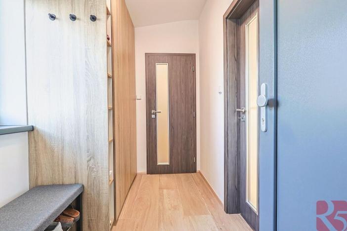 Prodej bytu 3+kk, Praha - Lhotka, Slepá I, 74 m2