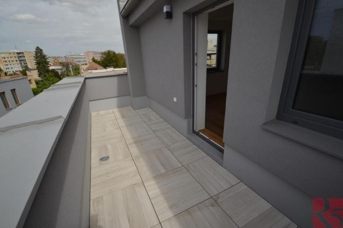 Prodej bytu 3+kk, Praha - Lhotka, Slepá I, 74 m2