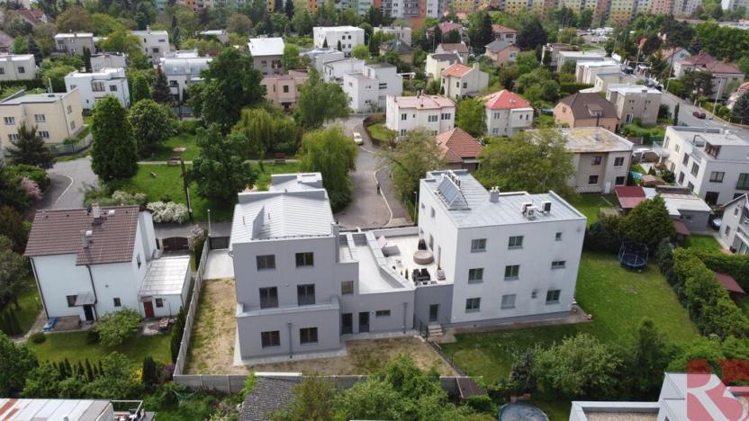 Prodej bytu 3+kk, Praha - Lhotka, Slepá I, 74 m2