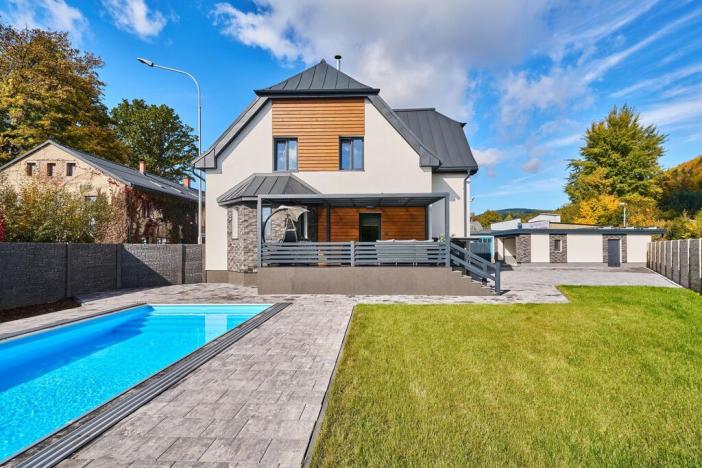 Prodej bytu 3+1, Trutnov - Horní Staré Město, Horská, 125 m2