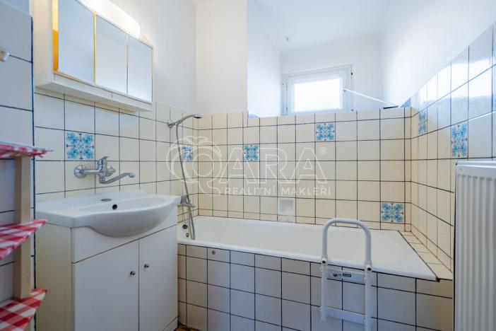 Prodej rodinného domu, Komárov, Sokolovická, 140 m2