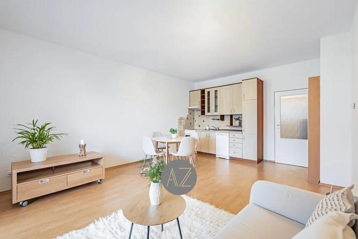 Prodej bytu 1+kk, Holubice, Lesní, 41 m2