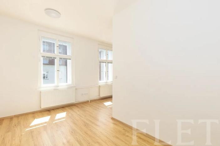 Pronájem bytu 1+kk, Praha - Libeň, Františka Kadlece, 34 m2