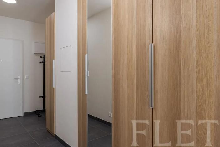 Pronájem bytu 1+kk, Praha - Hostavice, Českobrodská, 36 m2