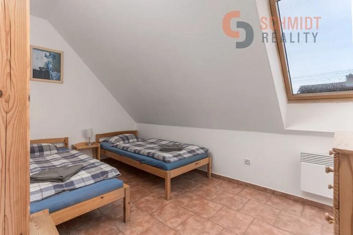 Prodej rodinného domu, Perná, 300 m2