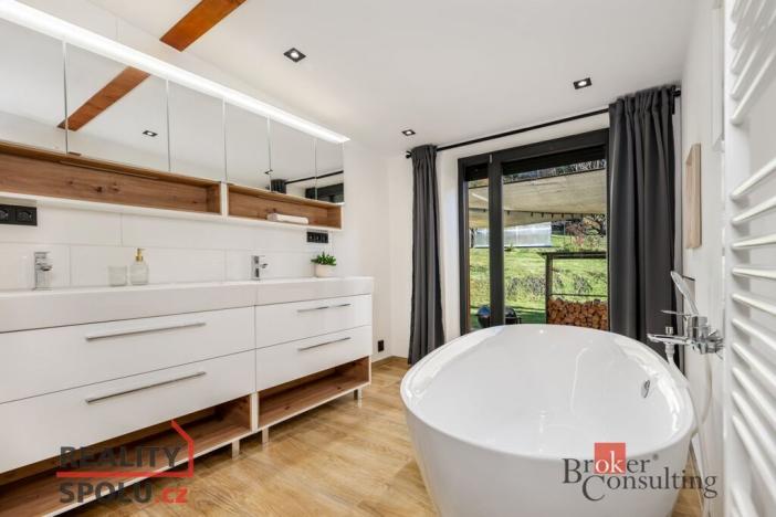 Prodej rodinného domu, Zlatá Olešnice, 197 m2