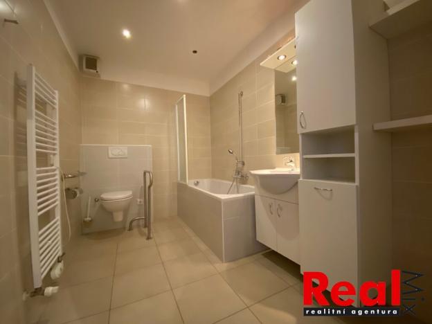 Pronájem bytu 2+kk, Brno - Královo Pole, Purkyňova, 66 m2