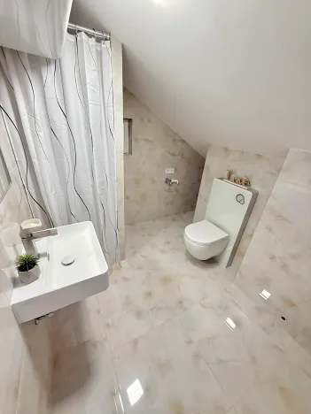 Prodej ubytování, Praha - Vršovice, Žitomírská, 92 m2