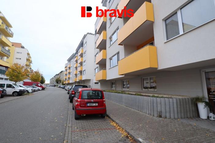 Pronájem garáže, Brno - Žebětín, Chvalovka, 14 m2