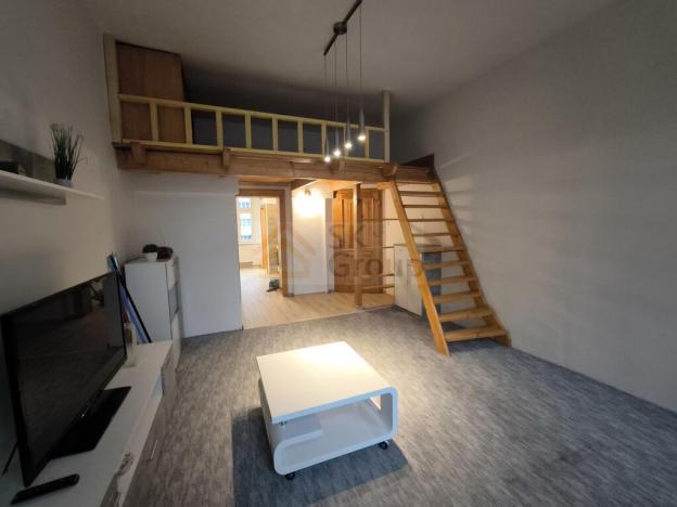 Pronájem atypického bytu, Karlovy Vary - Rybáře, Sokolovská, 45 m2