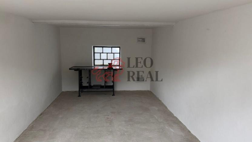 Pronájem garáže, Děčín, Nedbalova, 20 m2