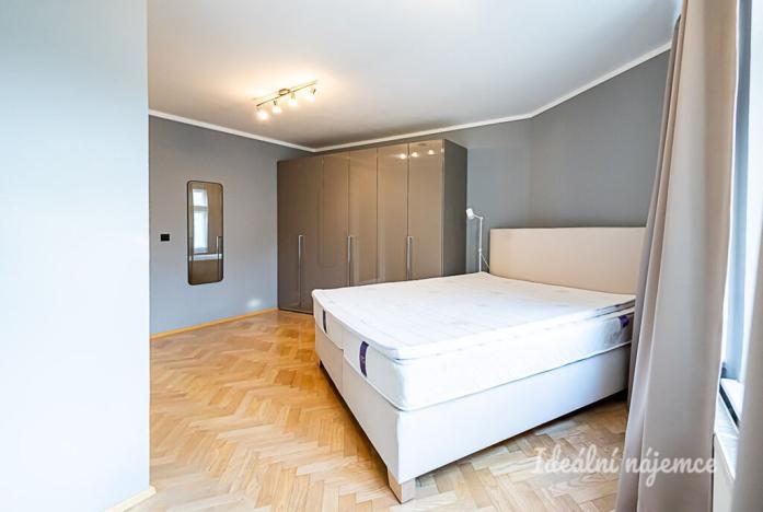 Pronájem bytu 3+kk, Praha - Staré Město, Valentinská, 114 m2