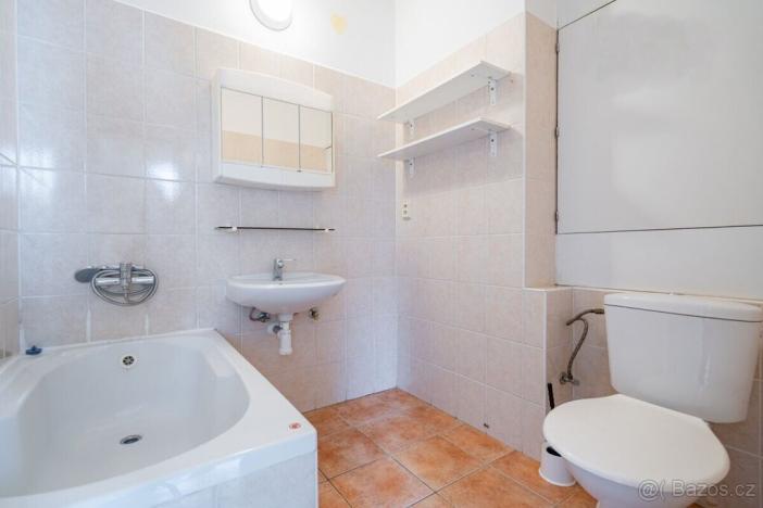 Prodej bytu 4+1, Třeboň - Třeboň II, Svobody, 69 m2