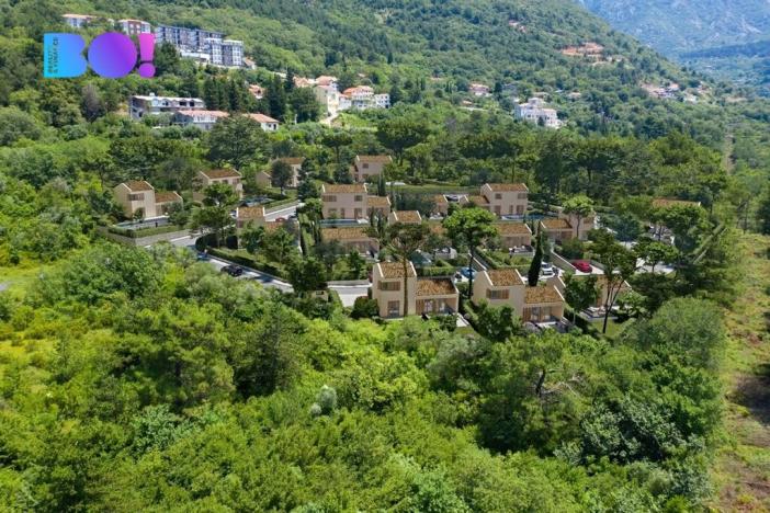 Prodej vily, Kavač,Černá Hora, 74 m2