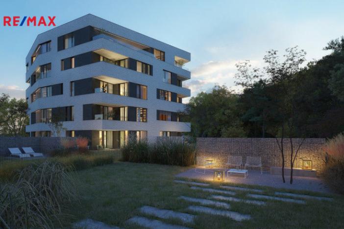 Pronájem bytu 2+kk, Praha - Karlín, U Sluncové, 56 m2