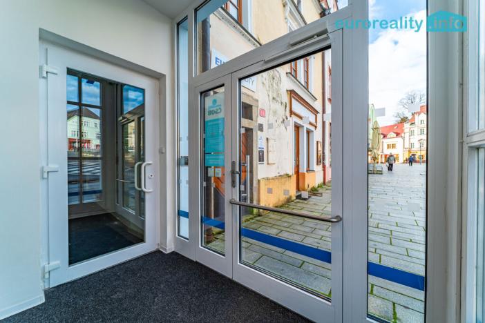 Pronájem kanceláře, Tachov, náměstí Republiky, 27 m2