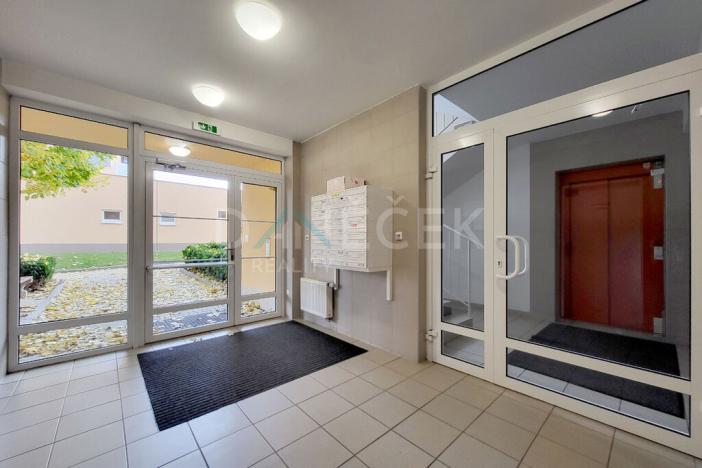 Pronájem bytu 2+kk, Brno - Líšeň, Leskauerova, 54 m2