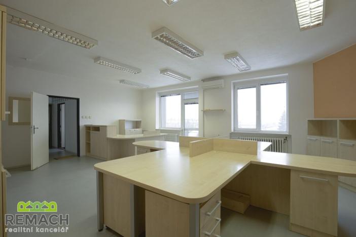 Pronájem kanceláře, Uherské Hradiště, Dlouhá, 65 m2