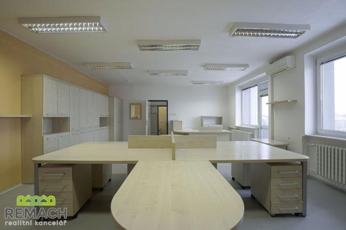 Pronájem kanceláře, Uherské Hradiště, Dlouhá, 65 m2