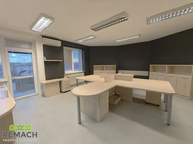 Pronájem kanceláře, Uherské Hradiště, Dlouhá, 65 m2