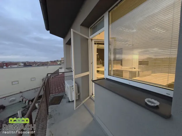 Pronájem kanceláře, Uherské Hradiště, Dlouhá, 65 m2