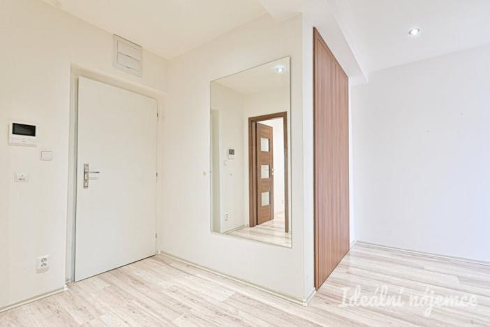 Pronájem bytu 2+kk, Brno, Kroftova, 63 m2