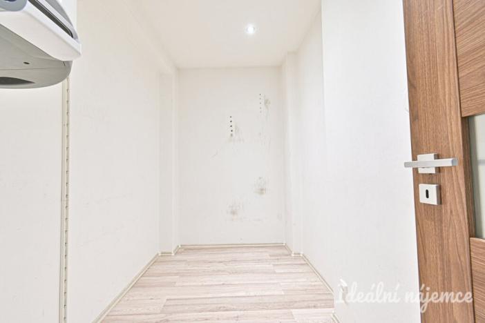 Pronájem bytu 2+kk, Brno, Kroftova, 63 m2