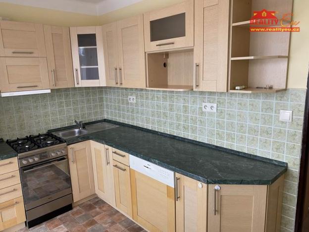 Prodej bytu 3+1, Nové Město nad Metují - Krčín, U Zvonice, 72 m2