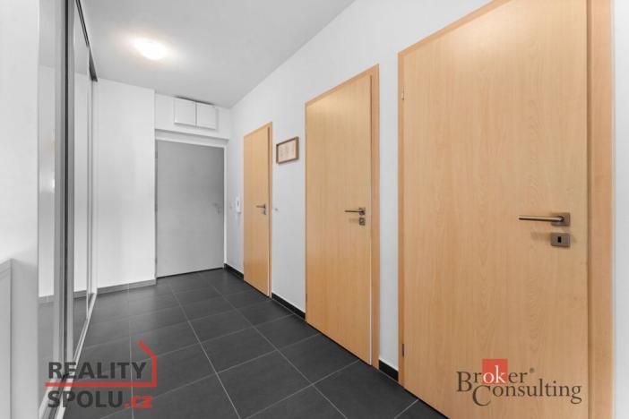 Pronájem bytu 2+kk, Pardubice - Trnová, Jana Hrubého, 56 m2