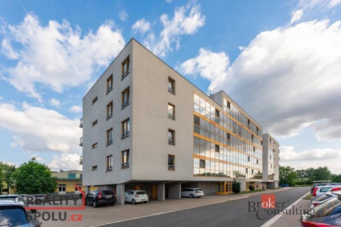 Pronájem bytu 2+kk, Pardubice - Trnová, Jana Hrubého, 56 m2