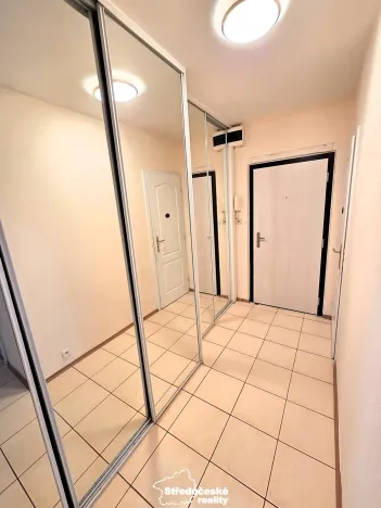 Pronájem bytu 2+kk, Praha - Háje, Mendelova, 42 m2
