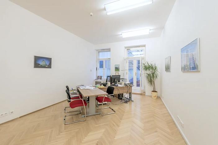 Pronájem kanceláře, Praha - Nové Město, Václavské náměstí, 300 m2