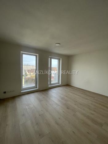 Pronájem bytu 1+kk, České Budějovice, Dobrovodská, 32 m2