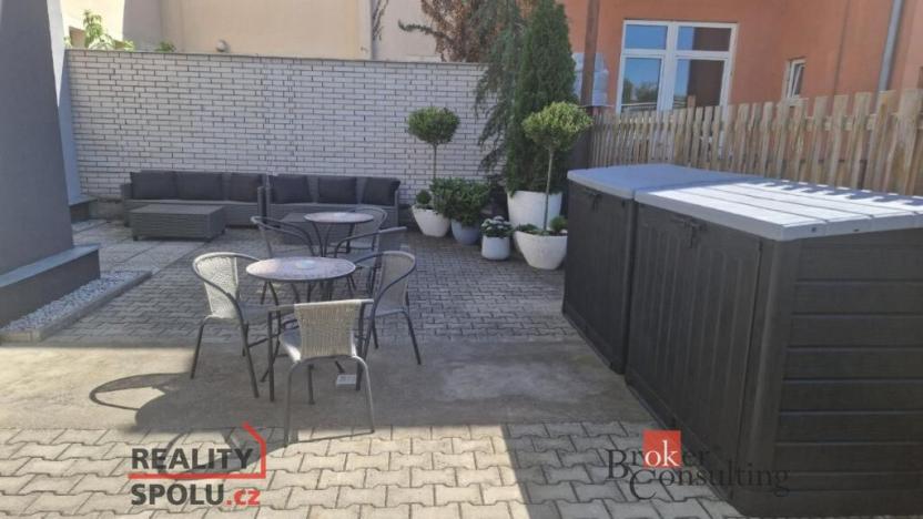 Prodej činžovního domu, Plzeň - Skvrňany, Na Pile, 469 m2