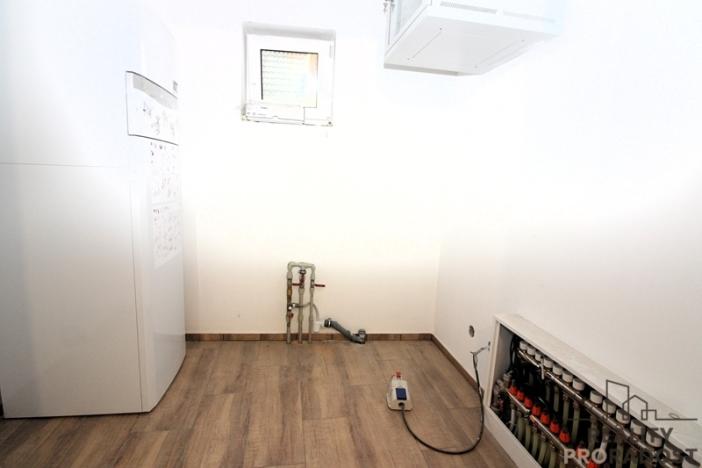 Prodej rodinného domu, Chvalovice, 213 m2