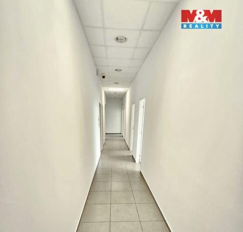 Pronájem kanceláře, Nupaky, Komerční, 100 m2