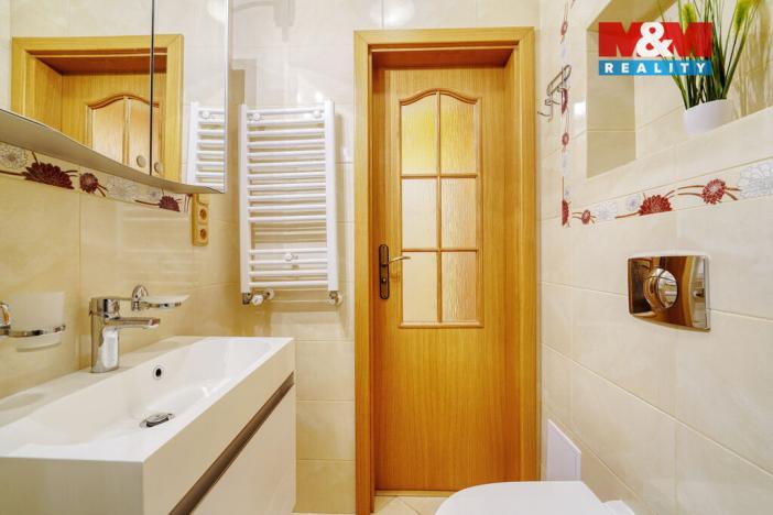 Prodej bytu 1+1, Karlovy Vary, Svahová, 50 m2