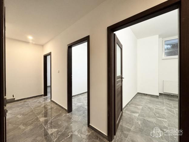 Pronájem bytu 4+1, Sokolov, Boženy Němcové, 108 m2