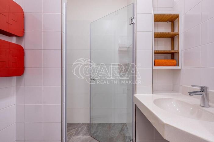 Pronájem bytu 2+kk, Praha - Vršovice, Vršovická, 60 m2